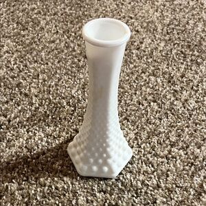 Elegant Brody White milk glass Hobnail Vase